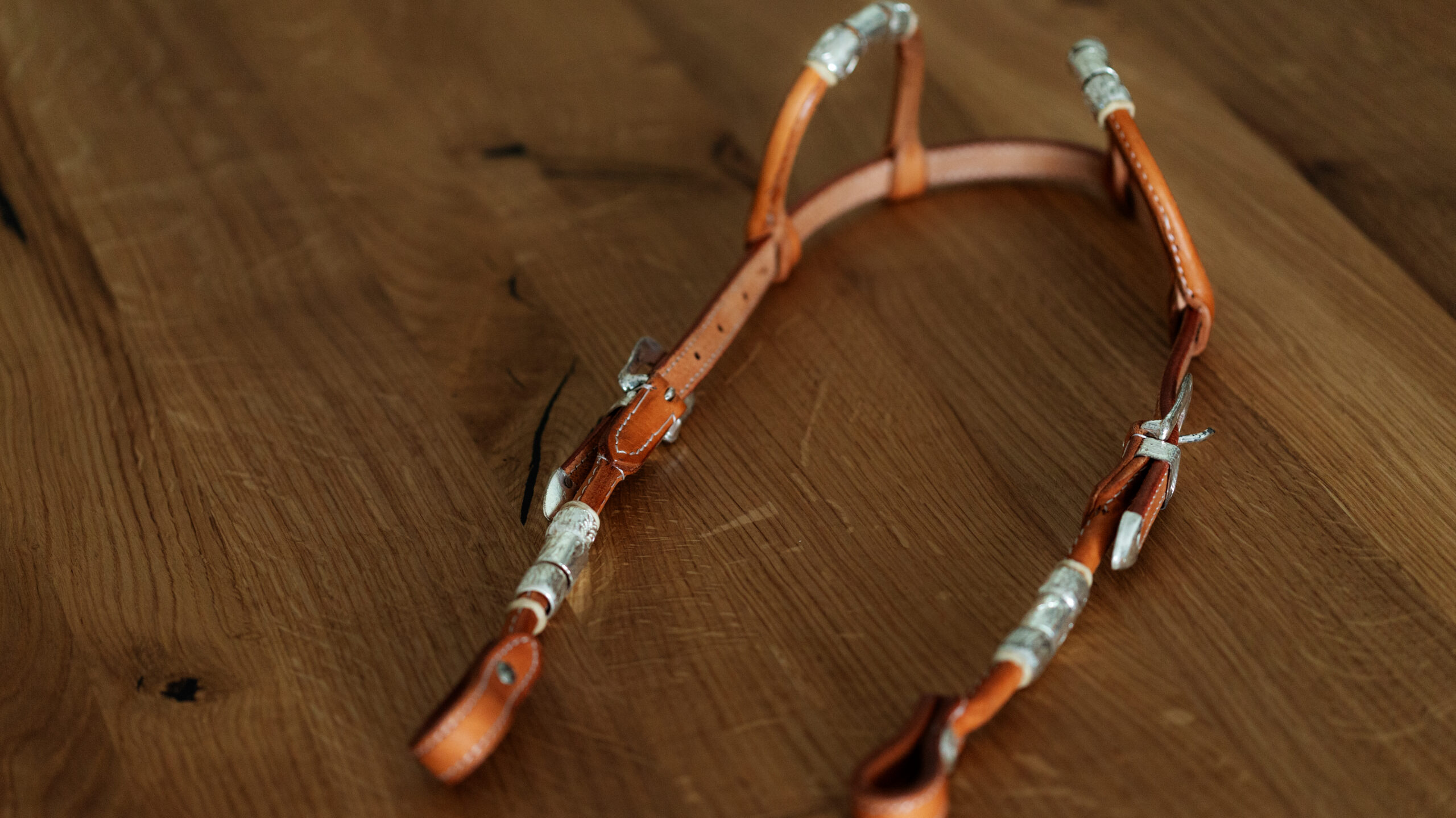 EE Tack Ks Herm. Oak Leather Silver Buckle & Roller Doppeleinohr