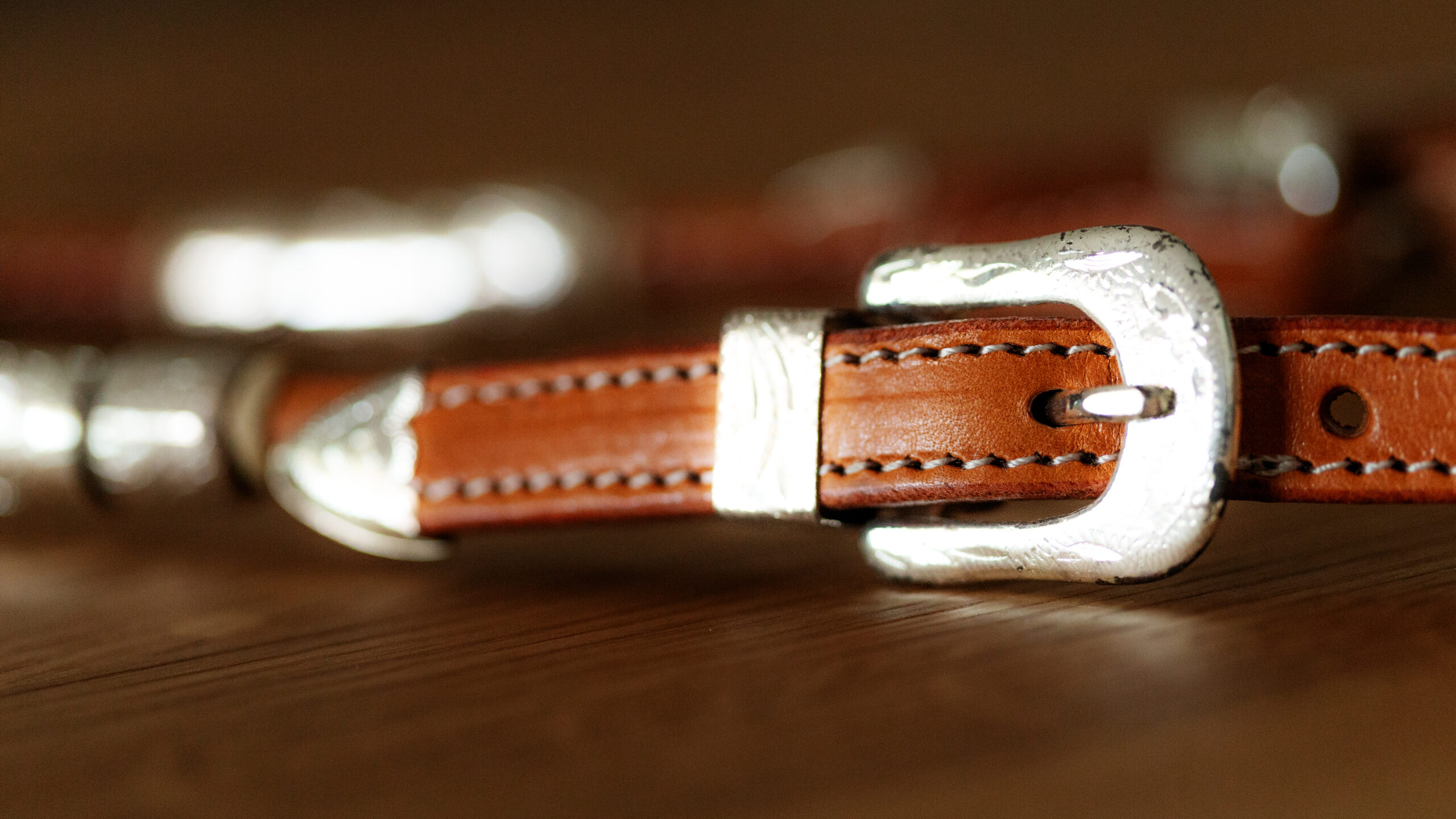 EE Tack KS Herm. Oak Leather Silver Buckle & Roller Einohr – Bild 3